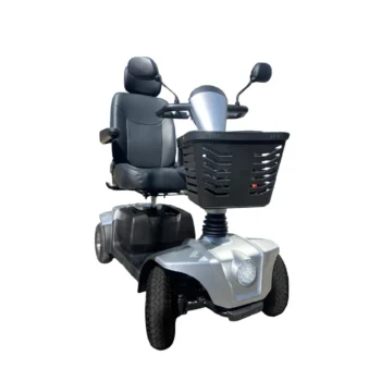 Cadeira Motorizada Scooter Elétrica Dobrável, Premium e até 150 Kg CS Dellamed